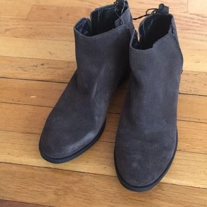 Kenneth Cole suede booties